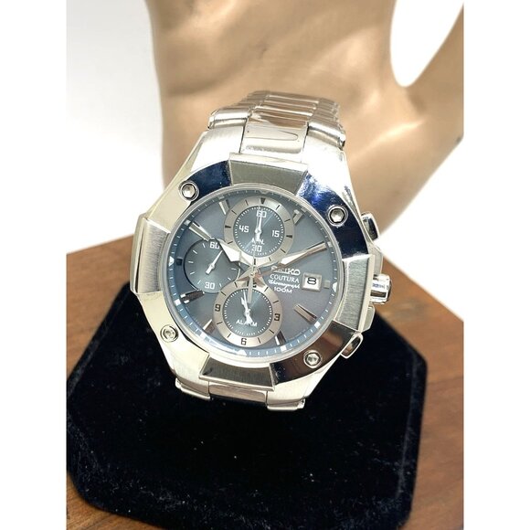 Seiko Men's Watch 7T62-0JJ0 Quartz Chronograph Gray Silver Stainless Steel 42mm - Picture 1 of 15